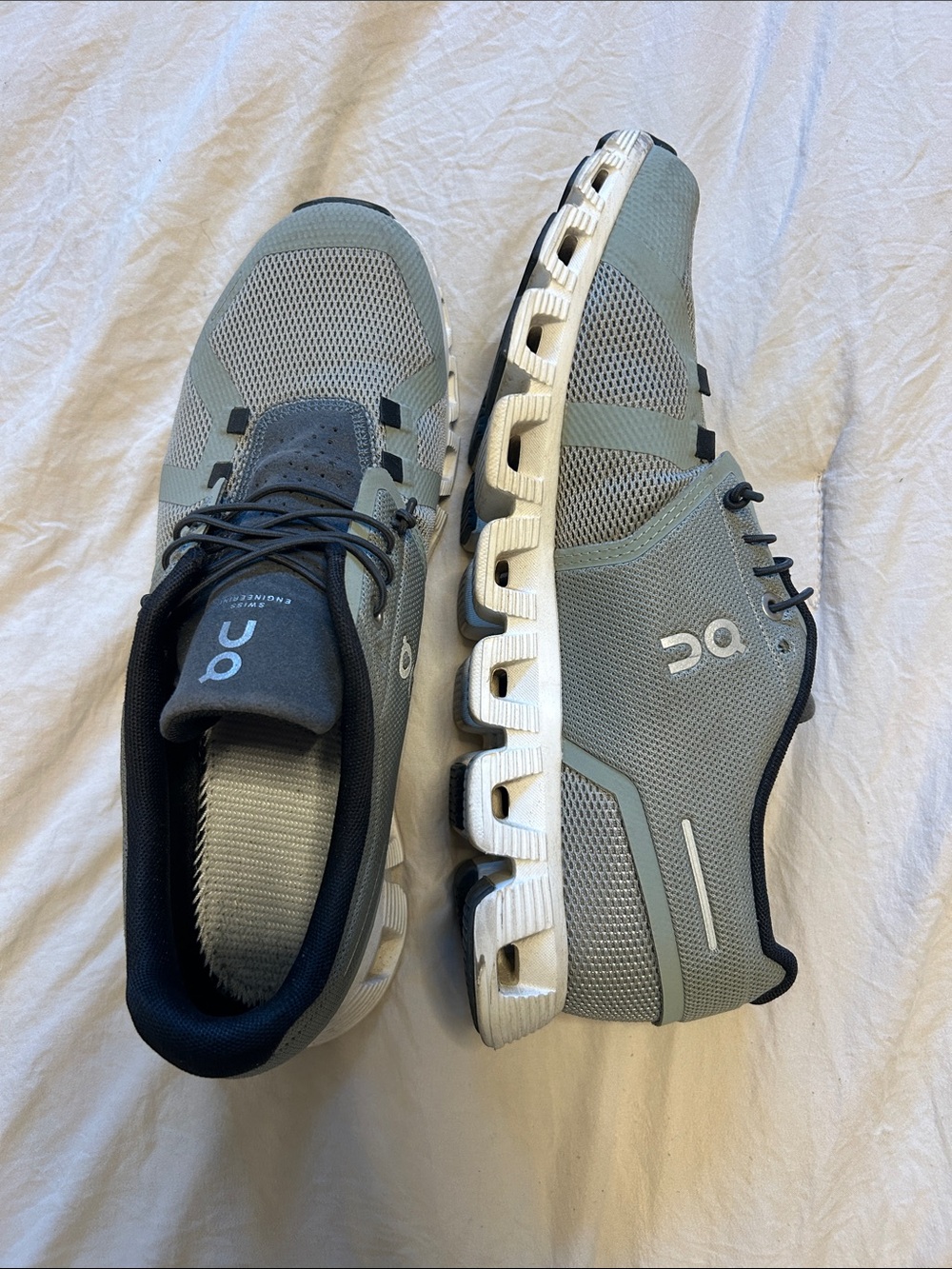 On Running Women’s Cloud Running Shoes in Light Gray and Black